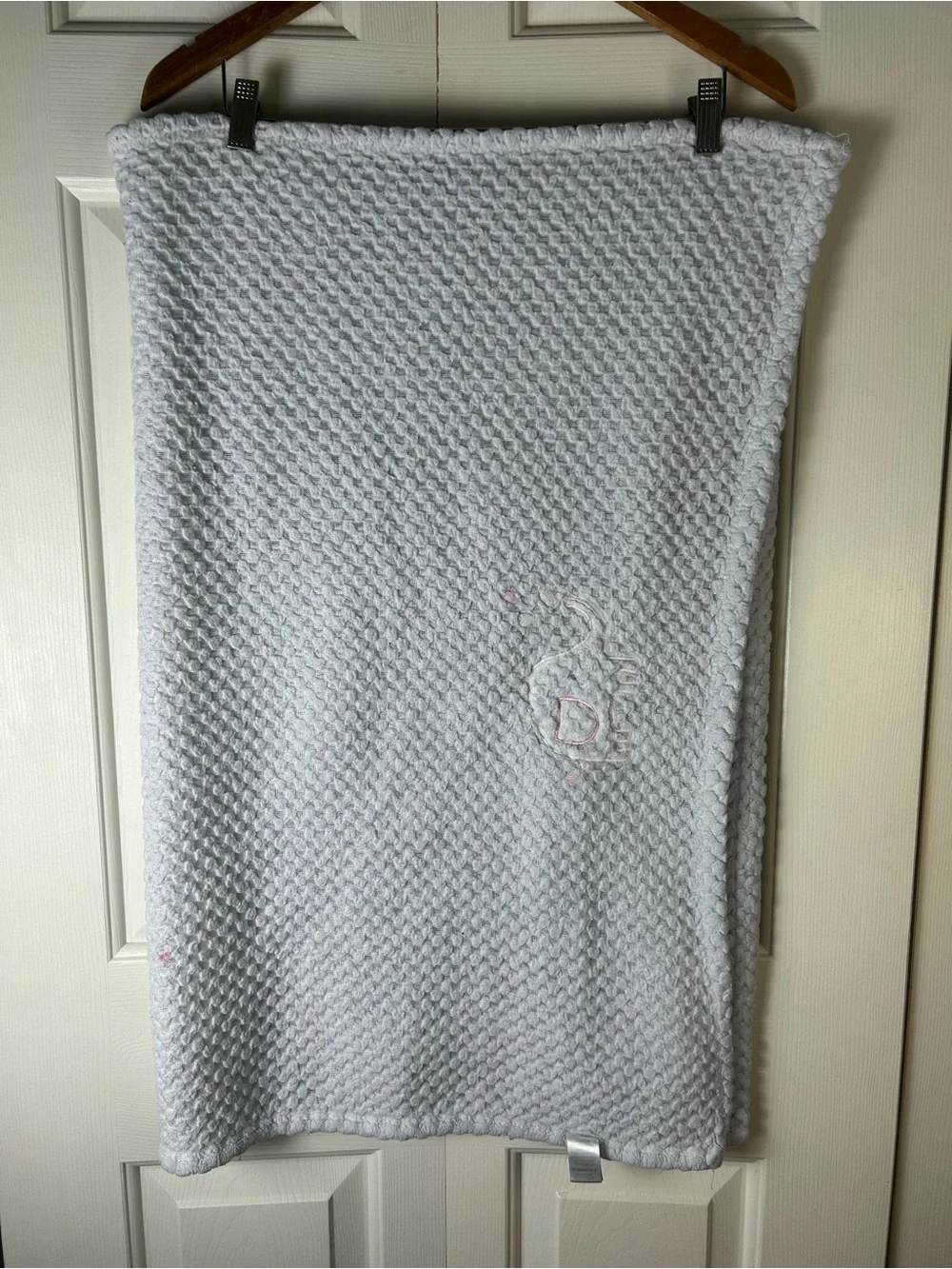 RN 36753 Pink Elephant Baby Blanket White Textured Green Heart Lovey